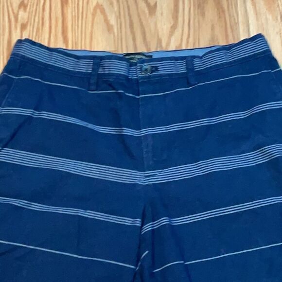 Banana Republic Emerson Short flat front navy - Picture 2 of 7